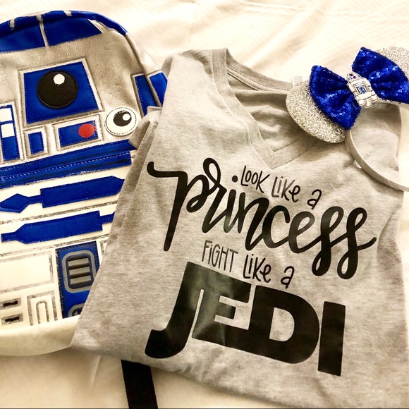 Disney Star Wars T-Shirt, Medium - Picture 3 of 6